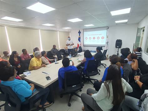 El Hemocentro Nacional Imparte Charla A Colaboradores Del Conapofa