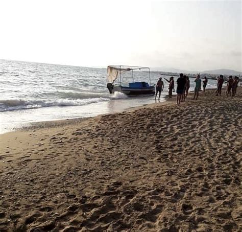 Migranti In Trenta Sbarcano Sulla Spiaggia Di Menfi GrandangoloAgrigento