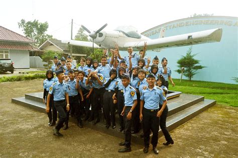 Sarana Dan Prasarana Smk Penerbangan Pbd Medan