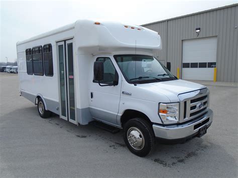 2018 Starcraft Ford E 450 13 Passenger Shuttle Bus