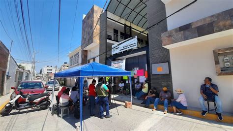 Toman Oficinas De La Seg En Chilpancingo Para Denunciar Acoso Laboral