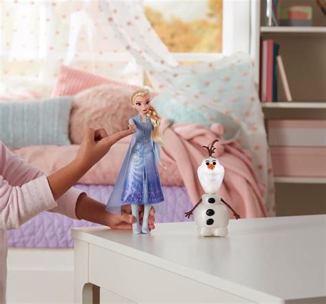 Customer Reviews Hasbro Disney Frozen Ii Talk And Glow Olaf And Elsa