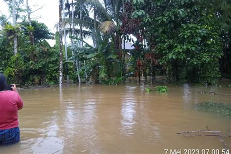 Tanah Longsor Hingga Banjir Terjang Sejumlah Korong Di Padang Pariaman