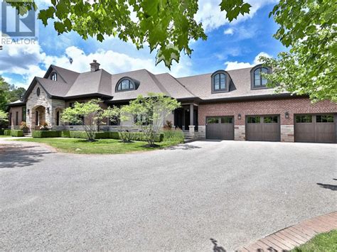 Ex-NHLer Gary Roberts' rink house, a paradise for high-performance ...