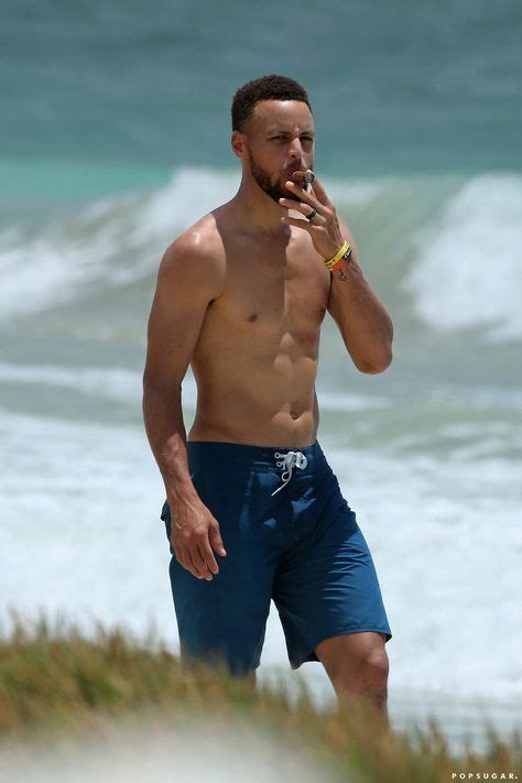 Stephen Curry Goes Shirtless For A Beach Day With Ayesha And We Are All So Blessed Stephen