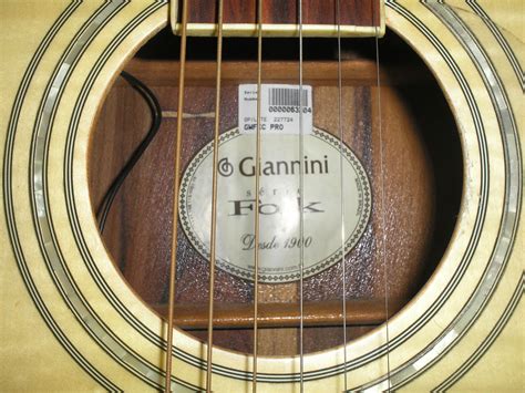 Como Ver O Serial De Um Violão Giannini