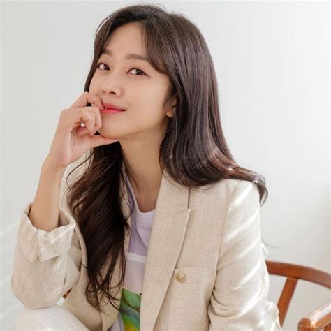 Pin oleh ᐢ ᐢ Rᥲ𝗍riᥱ di 조는 아 Jo Bo Ah Aktris Wanita