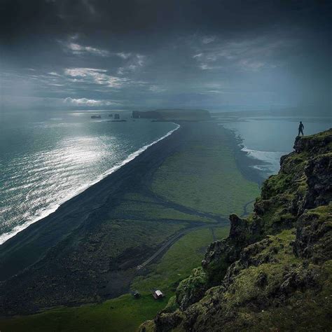 Black beach, Iceland : r/pic