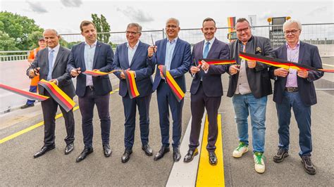 Nach zehn Jahren Bauzeit Schiersteiner Brücke für Verkehr freigegeben