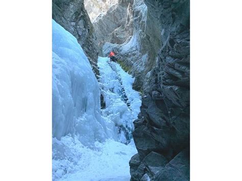 Hiking to Zapata Falls in Winter- Colorado