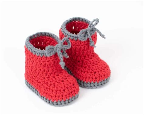 25 Easy Crochet Baby Booties for Beginners - Stitch11