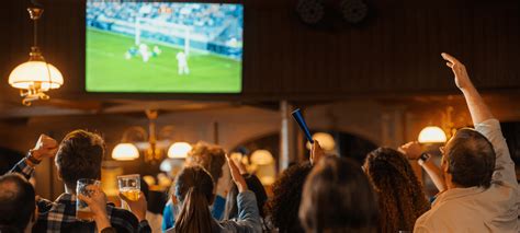 8 Things the Best Sports Bars Must Have to Win