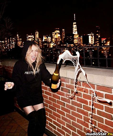 Sabrina Carpenter Bubble Sabrinacarpenter Nude OnlyFans Photo Nudostar TV