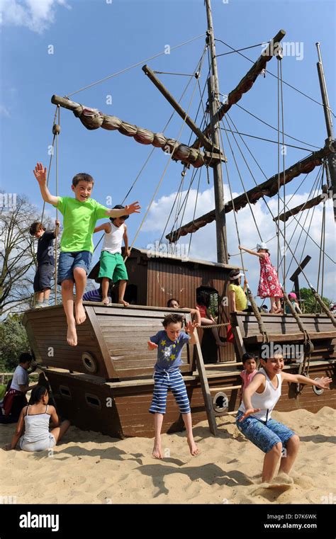 Children Playing In The Princess Diana Memorial Playground Stock Photo