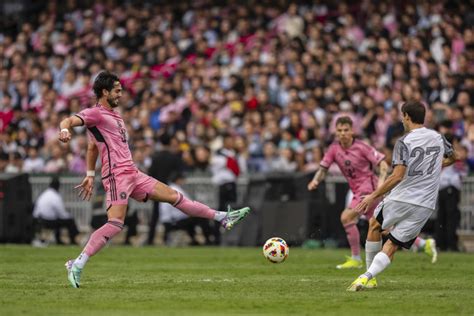 Hong Kong fans demand refund after Lionel Messi sits out game – 1108 ...