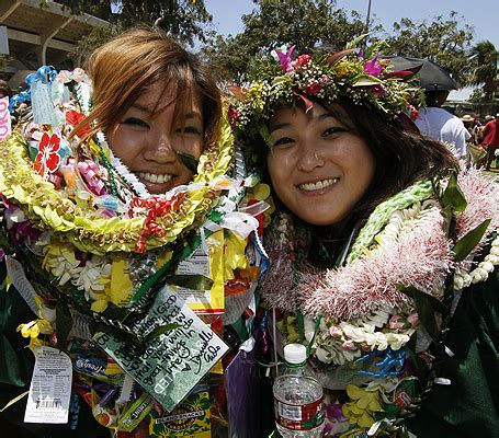 Hawaii graduation tradition adopted in Alaska | Honolulu Star-Advertiser