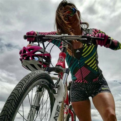 Pin By Duryea On Women Cyclist Plus Bicycle Girl Cycling Girls