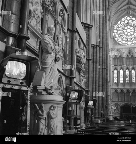 Royalty - Princess Margaret and Anthony Armstrong-Jones Wedding Stock ...