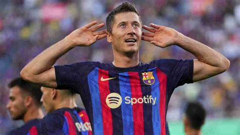 ‘thats A Lie Lewandowski Opens Up On Barcelona Move