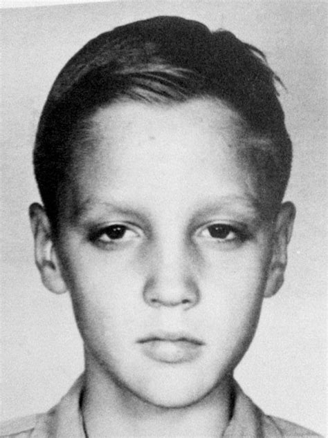 20 Rare And Fascinating Vintage Photos Of Elvis Presley As A Child And