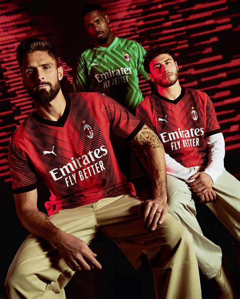 Maillot Ac Milan 23 24 Un Design Surprenant Imaginé Par Puma