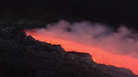 Lava Splash. Eruption Of Volcano Etna Summer 2014 Stock Footage Video 9907757 - Shutterstock