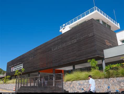 TFFJ | Airport | Terminal | Julian Mittnacht | JetPhotos