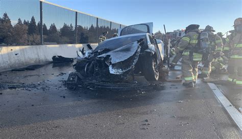 Tesla Spontaneously Catches Fire While Driving On The Highwa