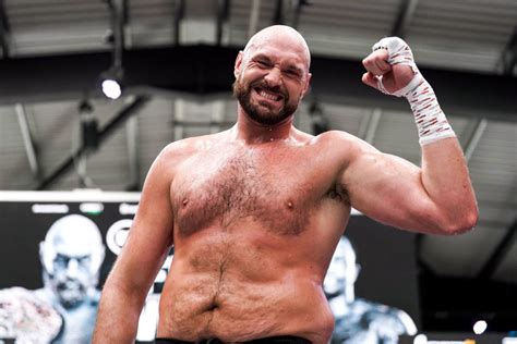 Boxe Tyson Fury Va Bien Faire Son Retour Sur Le Ring Cnews