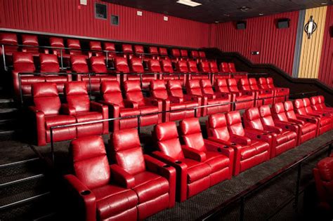 Movie Theater «Marcus Theatres Majestic Cinema of Omaha», reviews and photos, 14304 W Maple Rd ...