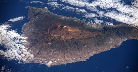 Annotated Volcano: A Spectacular View of Tenerife From the ISS | WIRED