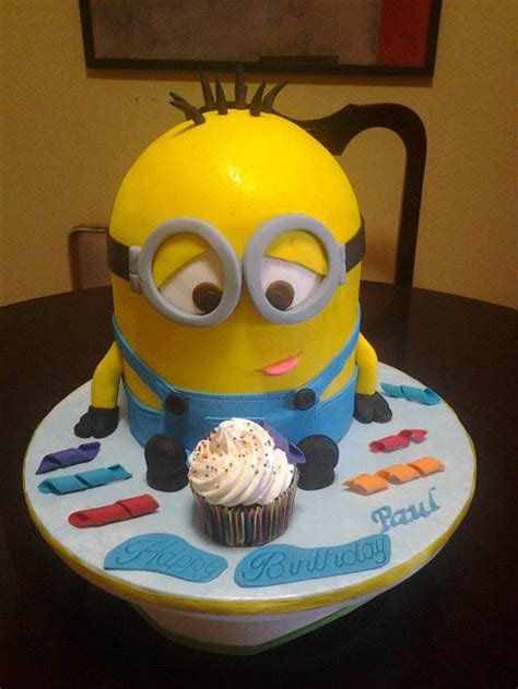 Minion Cake - Decorated Cake by Rosa - CakesDecor