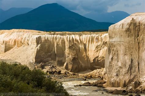 Ukak River Valley Of 10 000 Smokes Katmai National Park Alaska Ash