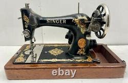 1919 Singer Model 128 La Vencedora Portable Sewing Machine Oak