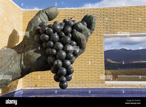 Vivanco winery and wine museum hi-res stock photography and images - Alamy