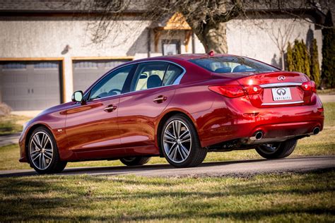 Infiniti Q50 Gets Three Turbo Engines and AWD in Chicago - autoevolution