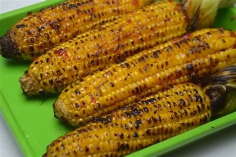 Resep Jagung Bakar Bumbu Pedas Manis Bisa Jadi Ide Makanan Untuk Malam