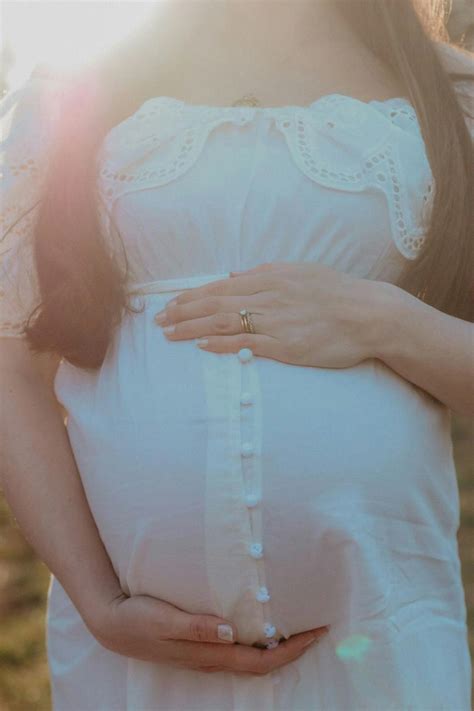 Can Drinking Pineapple Juice Induce Labor