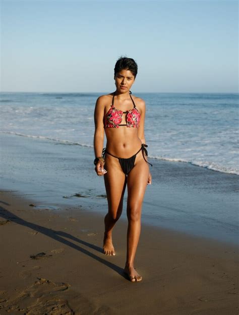 6 Hot Sexy Nhala Bikini Pics