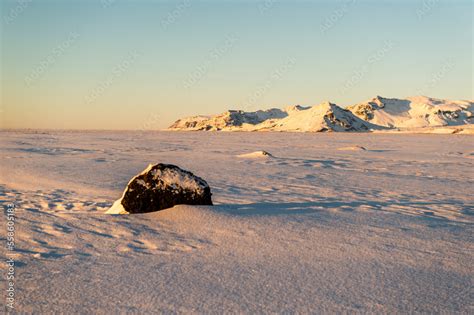 Stockfoto Imagen De Un Paisaje De Una Monta A De Tierra Volc Nica