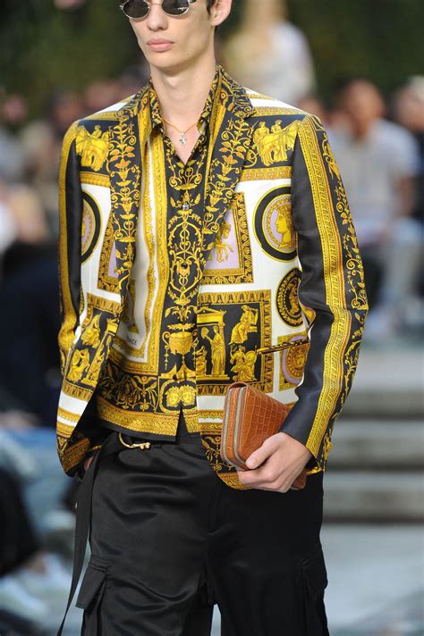 Mens Versace Mens Fashion Blazer, Men Fashion Show, Hipster Fashion ...