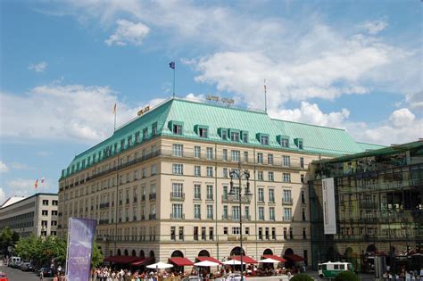 Adlon Hotel (Berlin-Mitte, 1997) | Structurae