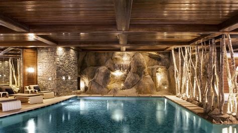 Cheval Blanc Courchevel — Hotel Review | Condé Nast Traveler