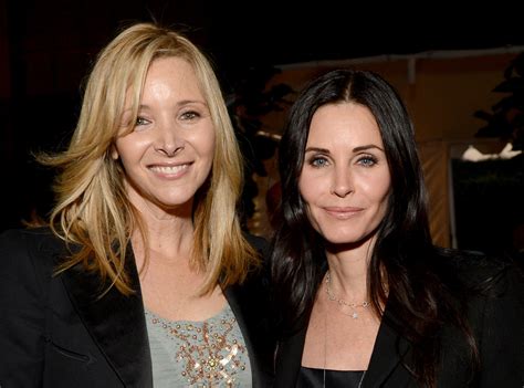 Lisa Kudrow Revealed Being On 'Friends' Negatively Affected Her Body