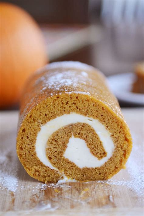 Pumpkin Roll With Cream Cheese Filling Mel S Kitchen Cafe