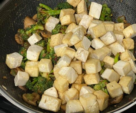 Easy Tofu Broccoli Mushroom Stir Fry Recipe • Simple Sumptuous Cooking