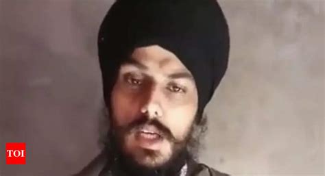 Amritpal Singh News Live Updates Amritpals Aide Caught On Camera On Morning After March 28