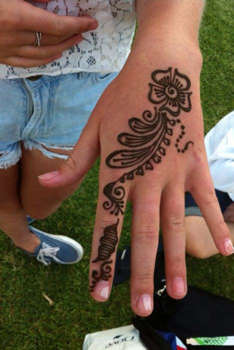 Pin By Shawnee Markson On I ART Henna Hand Tattoo Henna Designs