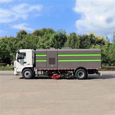 China High Quality SHACMAN Parking Lot Sweeper Truck Manufacturers ...