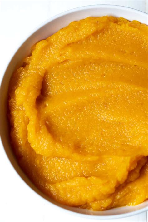 Homemade Pumpkin Puree From Scratch Spoonful Of Flavor